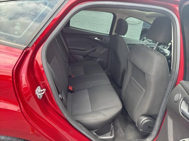 Photo of 2017 Burgundy Ford Focus