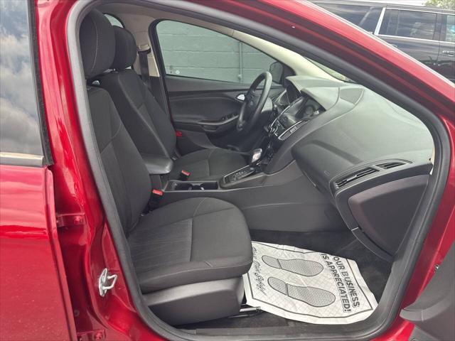 Photo of 2017 Burgundy Ford Focus