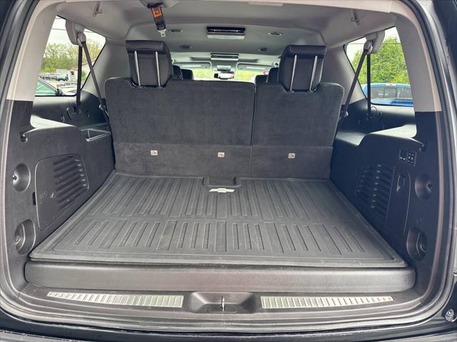 Photo of 2015 Black Chevrolet Suburban