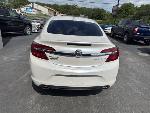 Photo of 2016 White Buick Regal