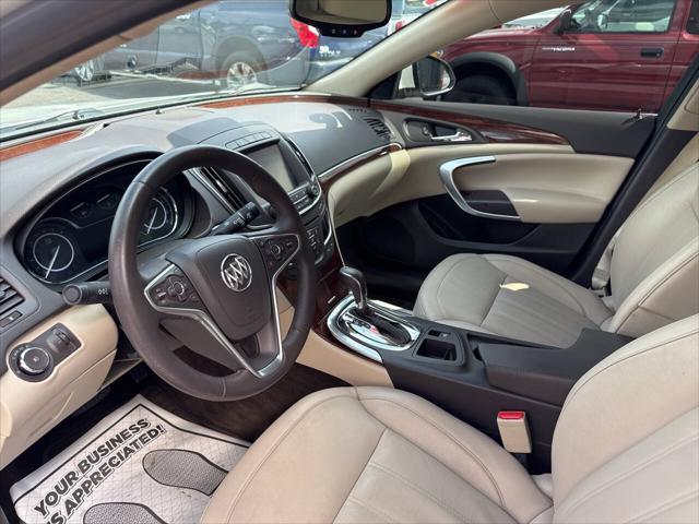 Photo of 2016 White Buick Regal