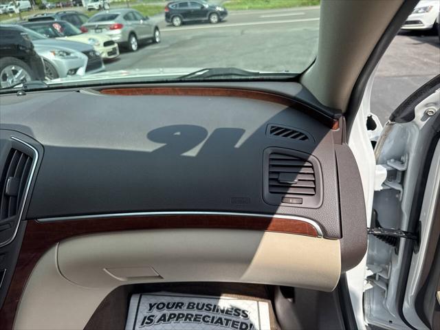 Photo of 2016 White Buick Regal
