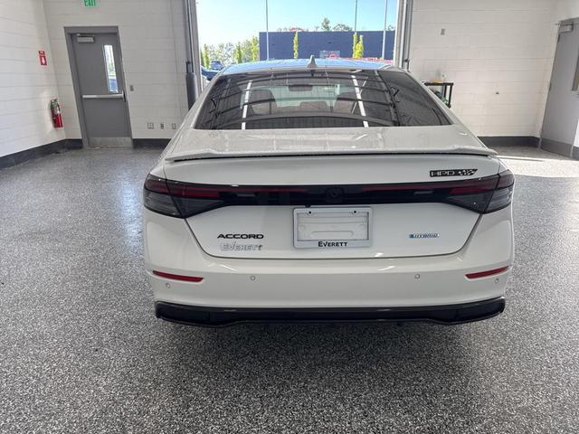 Photo of 2023 Platinum White Pearl Honda Accord Hybrid