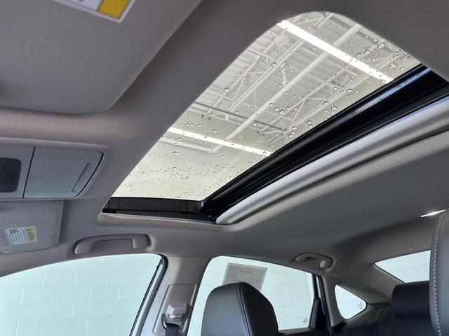 Photo of 2023 Platinum White Pearl Honda Accord Hybrid