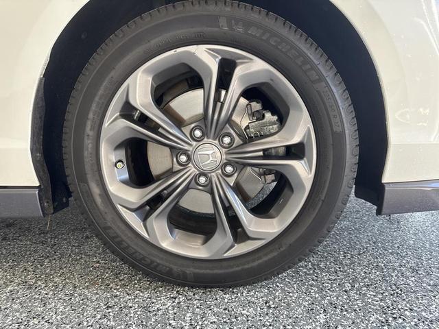 Photo of 2023 Platinum White Pearl Honda Accord Hybrid