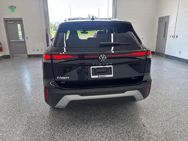 Photo of 2025 Deep Black Pearl Volkswagen Tiguan