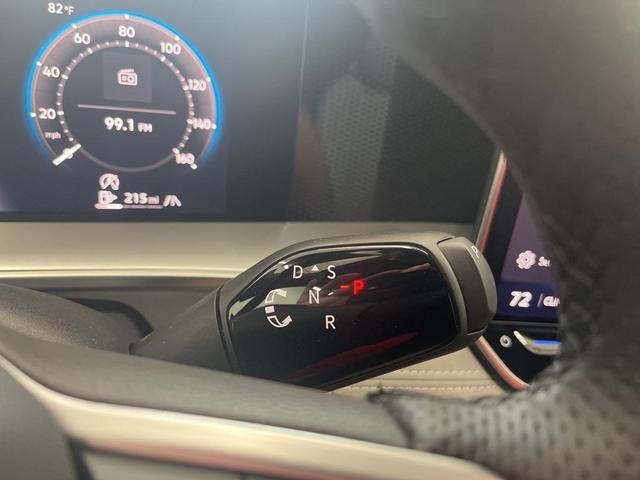 Photo of 2025 Platinum Gray Metallic Volkswagen Tiguan