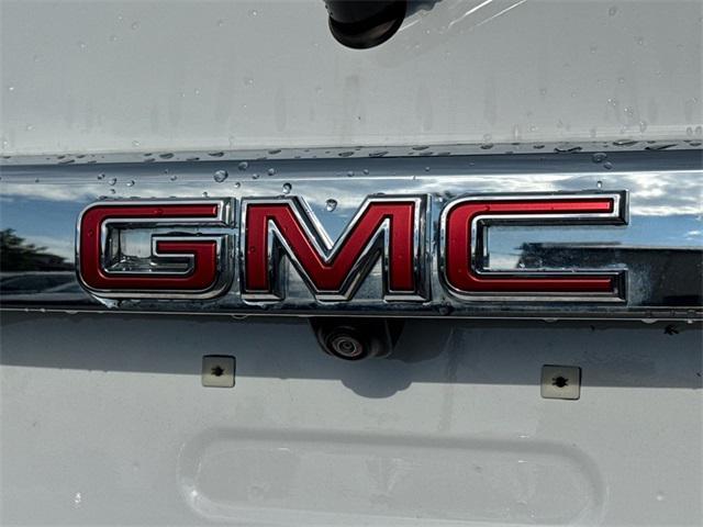 Photo of 2023 Summit White GMC Acadia