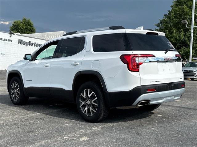 Photo of 2023 Summit White GMC Acadia