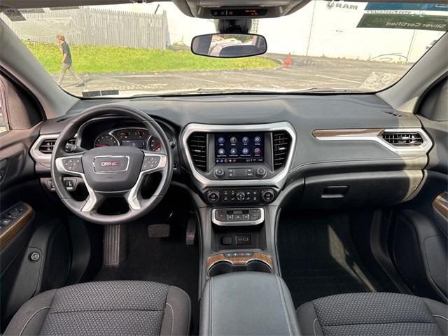 Photo of 2023 Summit White GMC Acadia