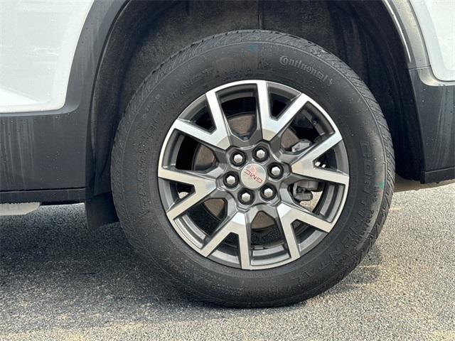 Photo of 2023 Summit White GMC Acadia