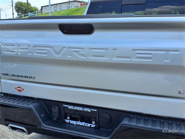Photo of 2019 Silver Ice Metallic Chevrolet Silverado 1500