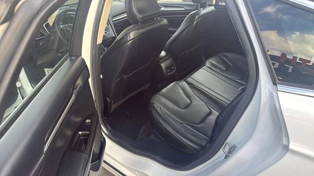 Photo of 2018 White Ford Fusion