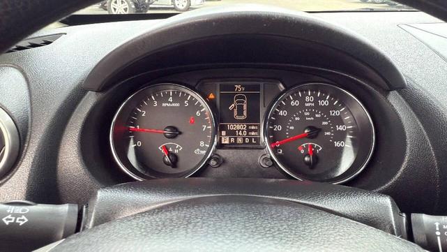 Photo of 2013 Black Nissan Rogue