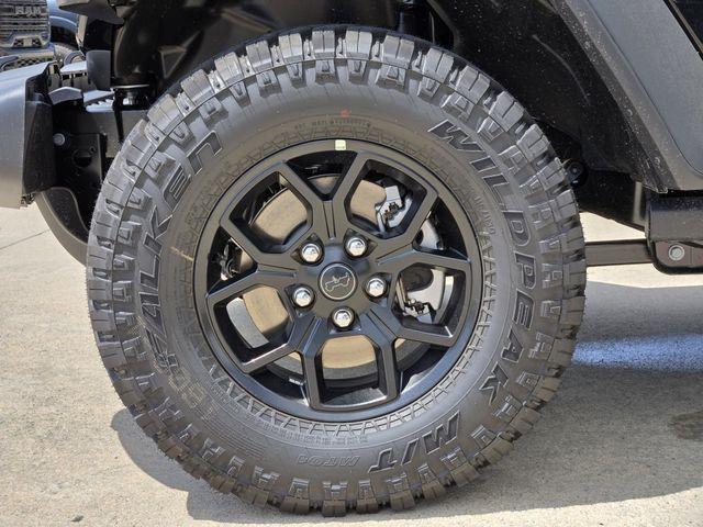 Photo of 2025 Black Clearcoat Jeep Wrangler