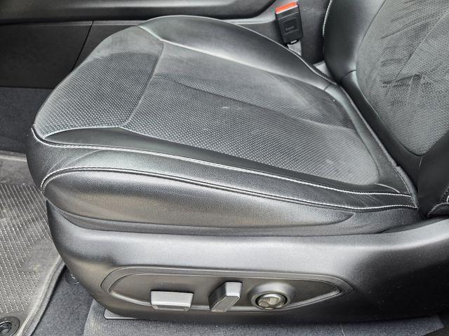 Photo of 2023 Bright White Clearcoat Jeep Grand Cherokee
