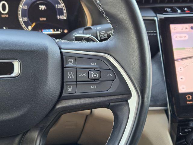 Photo of 2021 Diamond Black Jeep Grand Cherokee L