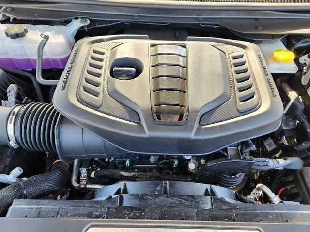 Photo of 2025 Bright White Clearcoat Jeep Wagoneer