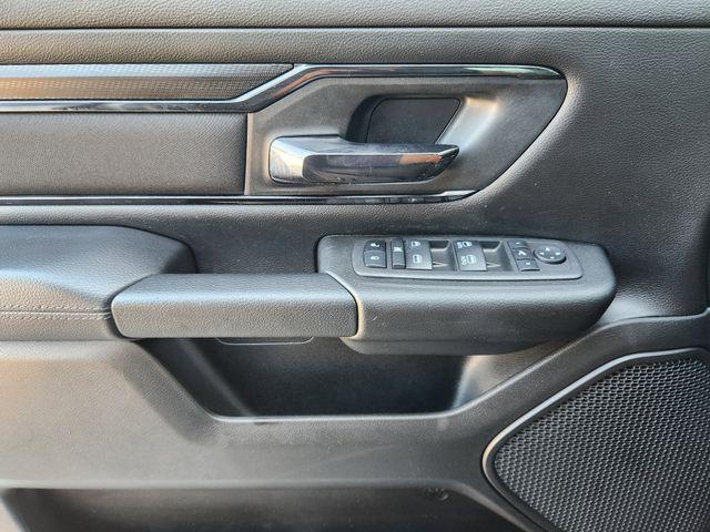 Photo of 2024 Billet Silver Metallic Clearcoat RAM 1500