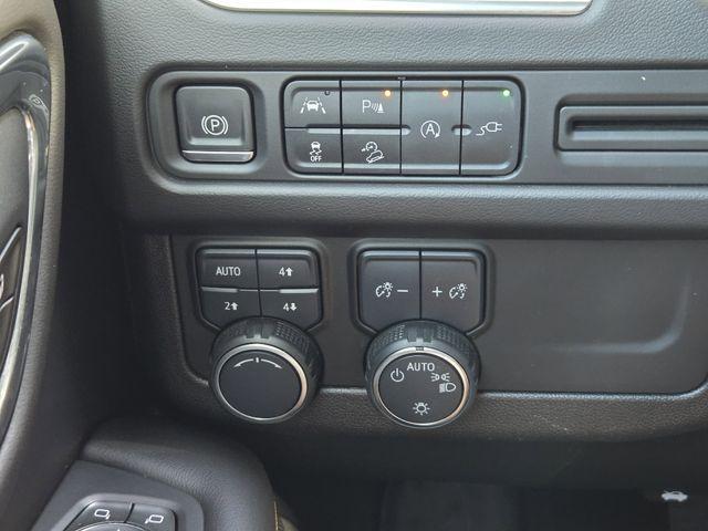 Photo of 2021 Summit White Chevrolet Tahoe