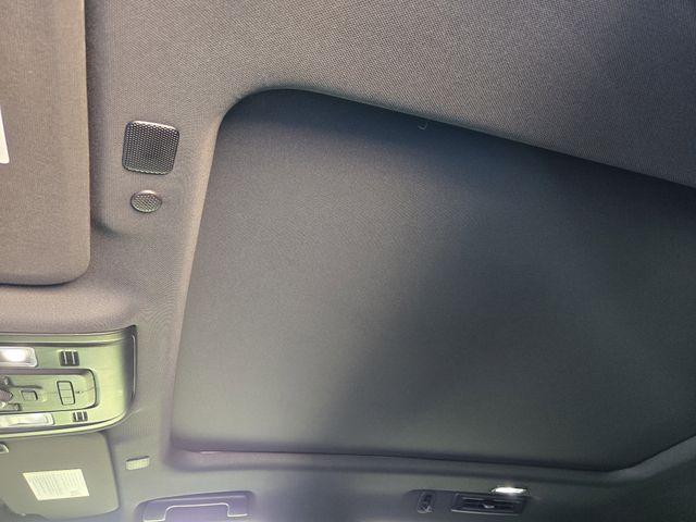 Photo of 2021 Summit White Chevrolet Tahoe