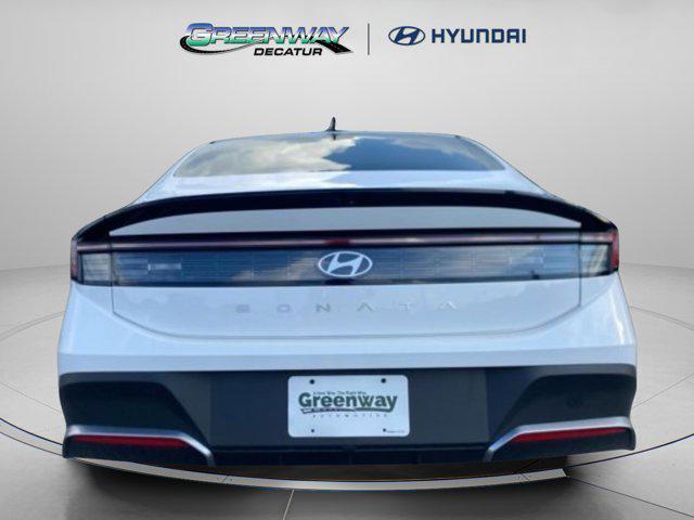 Photo of 2025 Serenity White Hyundai SONATA