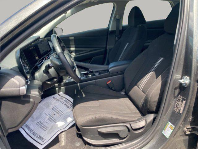Photo of 2024 Amazon Gray Hyundai ELANTRA