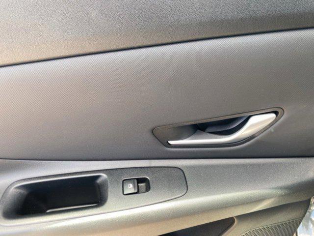 Photo of 2024 Amazon Gray Hyundai ELANTRA