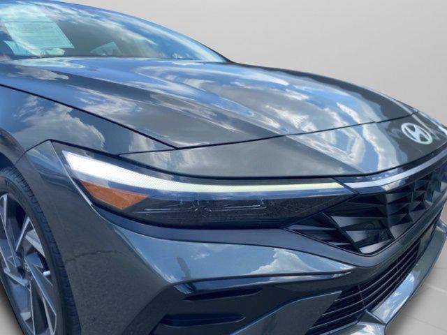 Photo of 2024 Amazon Gray Hyundai ELANTRA