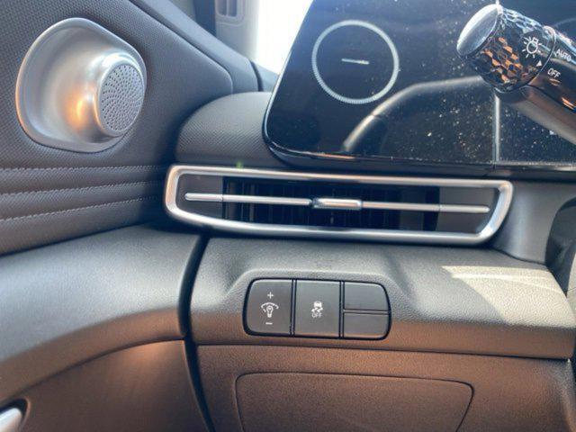 Photo of 2024 Amazon Gray Hyundai ELANTRA
