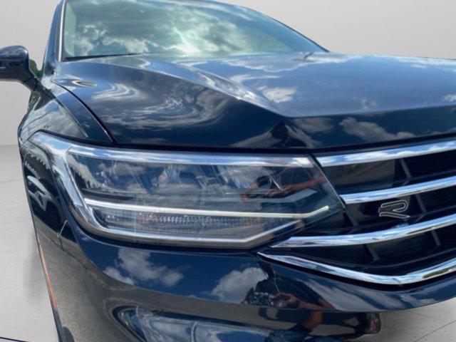 Photo of 2024 Deep Black Pearl Volkswagen Tiguan