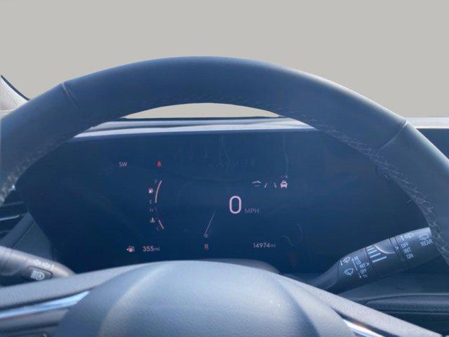 Photo of 2025 Summit White Buick Encore GX