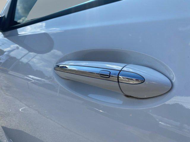 Photo of 2025 Summit White Buick Encore GX