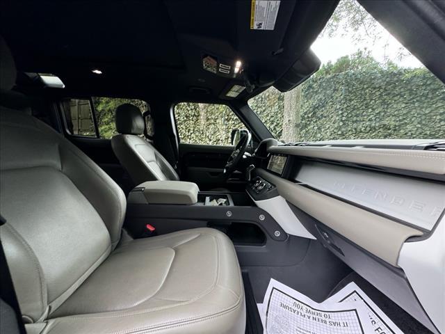 Photo of 2023 Santorini Black Metallic Land Rover Defender