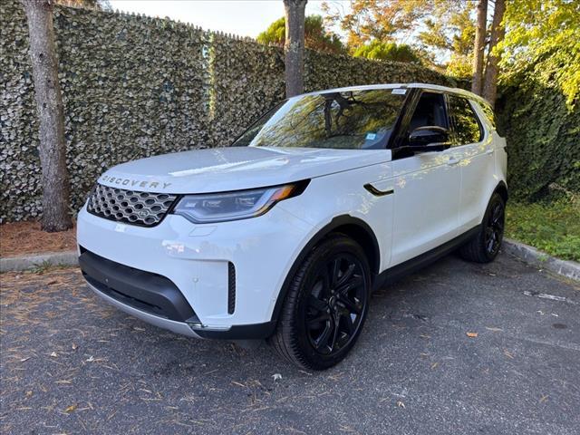 Photo of 2025 Fuji White Land Rover Discovery