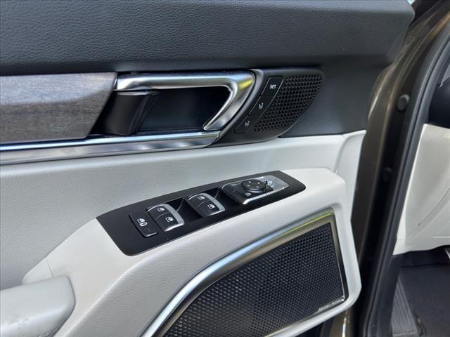 Photo of 2022 Dark Moss Kia Telluride
