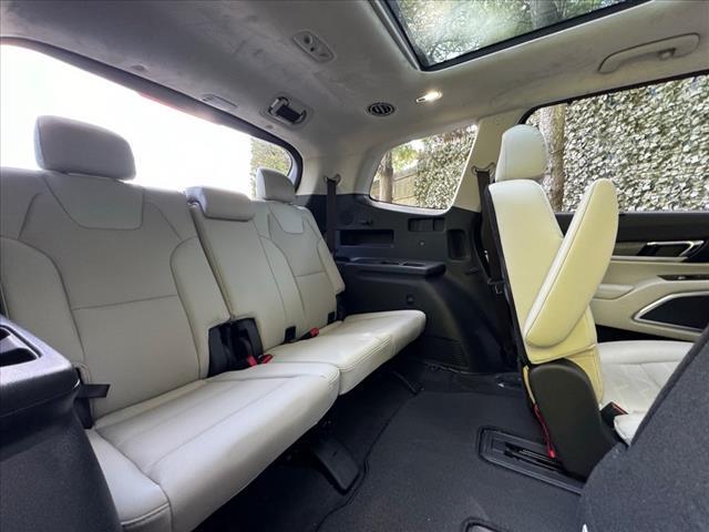 Photo of 2022 Dark Moss Kia Telluride