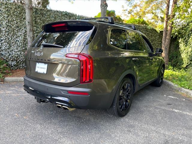 Photo of 2022 Dark Moss Kia Telluride