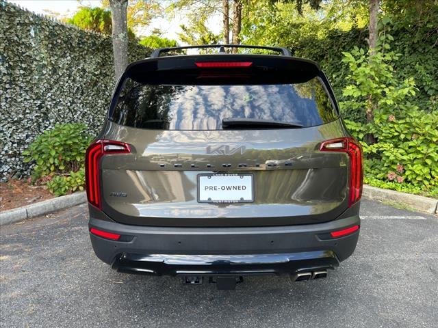 Photo of 2022 Dark Moss Kia Telluride