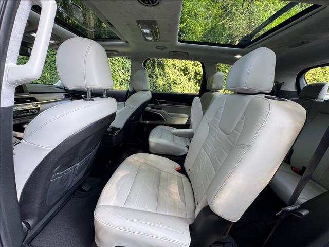 Photo of 2022 Dark Moss Kia Telluride