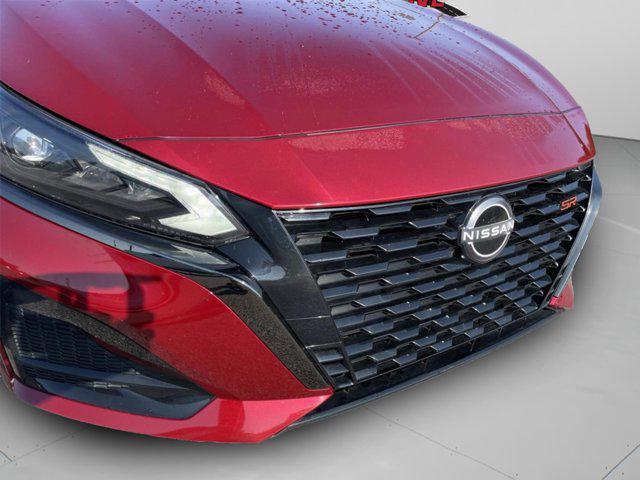 Photo of 2023 Scarlet Ember Tintcoat Nissan Altima