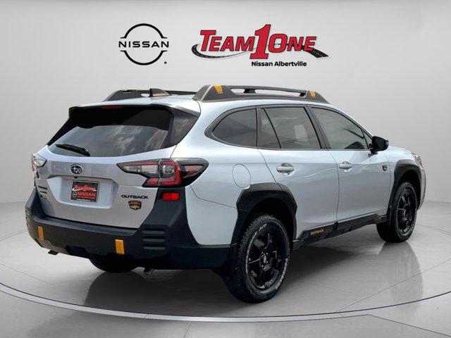 Photo of 2022 Ice Silver Metallic Subaru Outback
