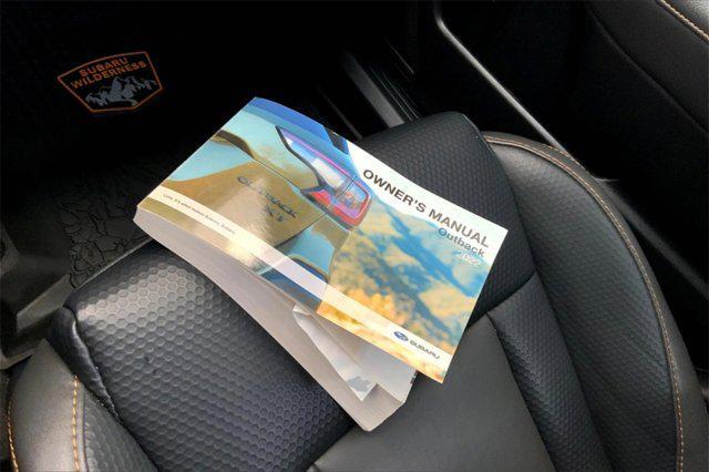 Photo of 2022 Ice Silver Metallic Subaru Outback