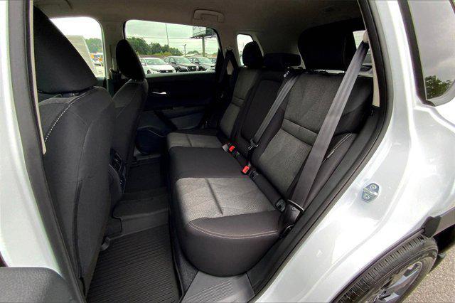 Photo of 2026 Everest White Pearl Tricoat Nissan Rogue