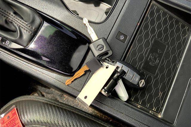 Photo of 2022 Super Black Nissan Frontier