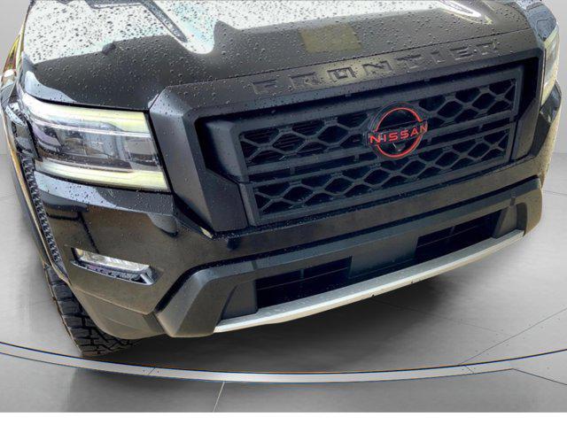 Photo of 2022 Super Black Nissan Frontier