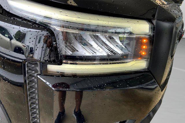 Photo of 2022 Super Black Nissan Frontier