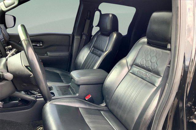 Photo of 2022 Super Black Nissan Frontier