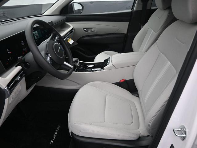 Photo of 2025 Serenity White Pearl Hyundai TUCSON