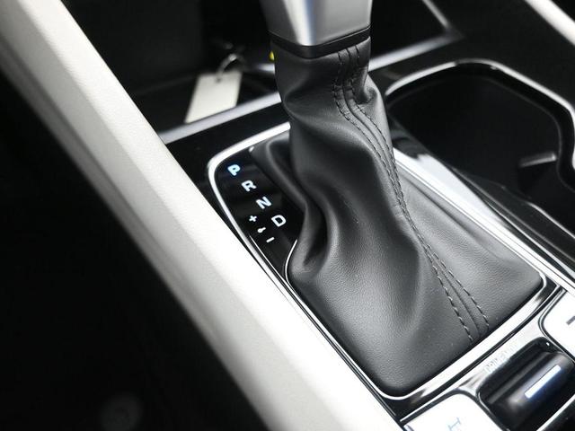 Photo of 2025 Serenity White Pearl Hyundai TUCSON
